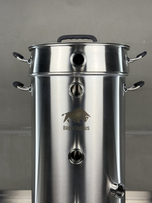 K40 Boil Kettle + Malt Pipe — close-up of the malt pipe top ring above the kettle rim and the 1.5" Tri-Clamp front ports