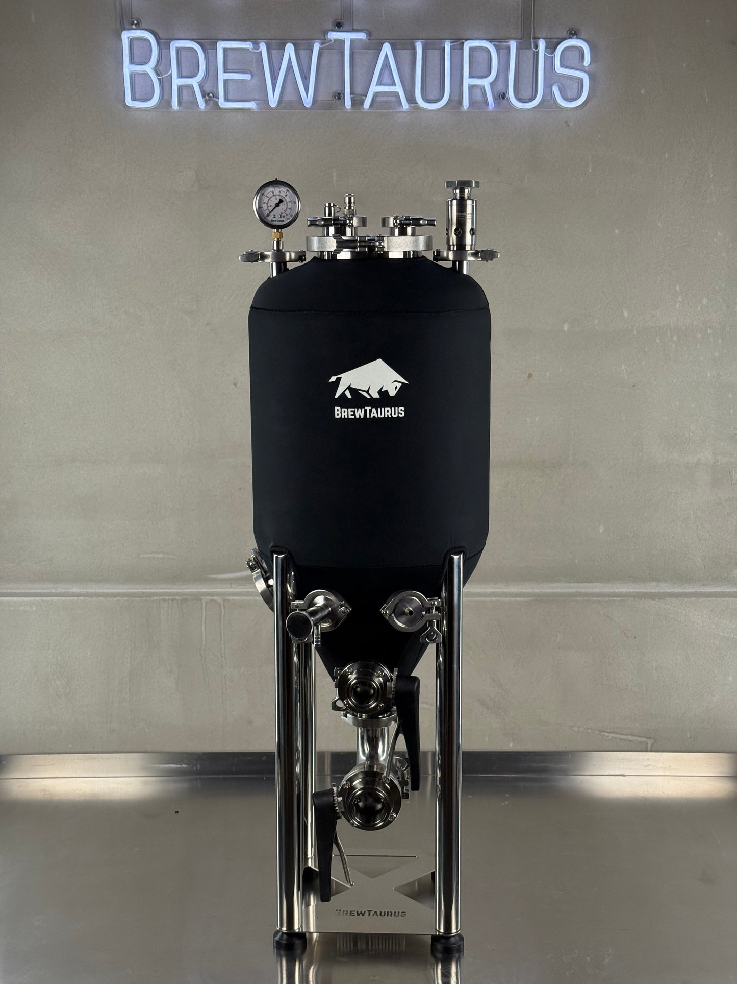 PF40 Fully Jacketed Unitank — Tank Only