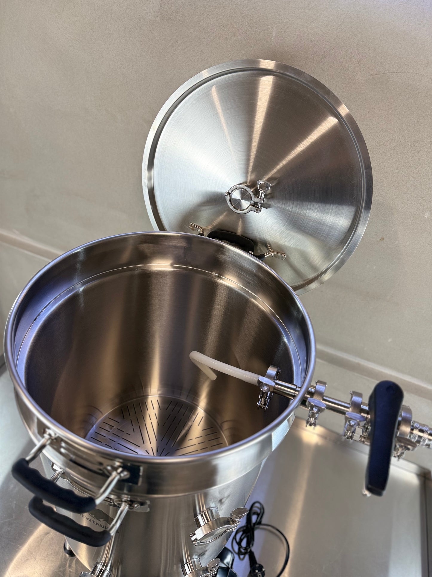 K80 1V Brewing System – 86.5L One-Vessel Stainless Brewhouse