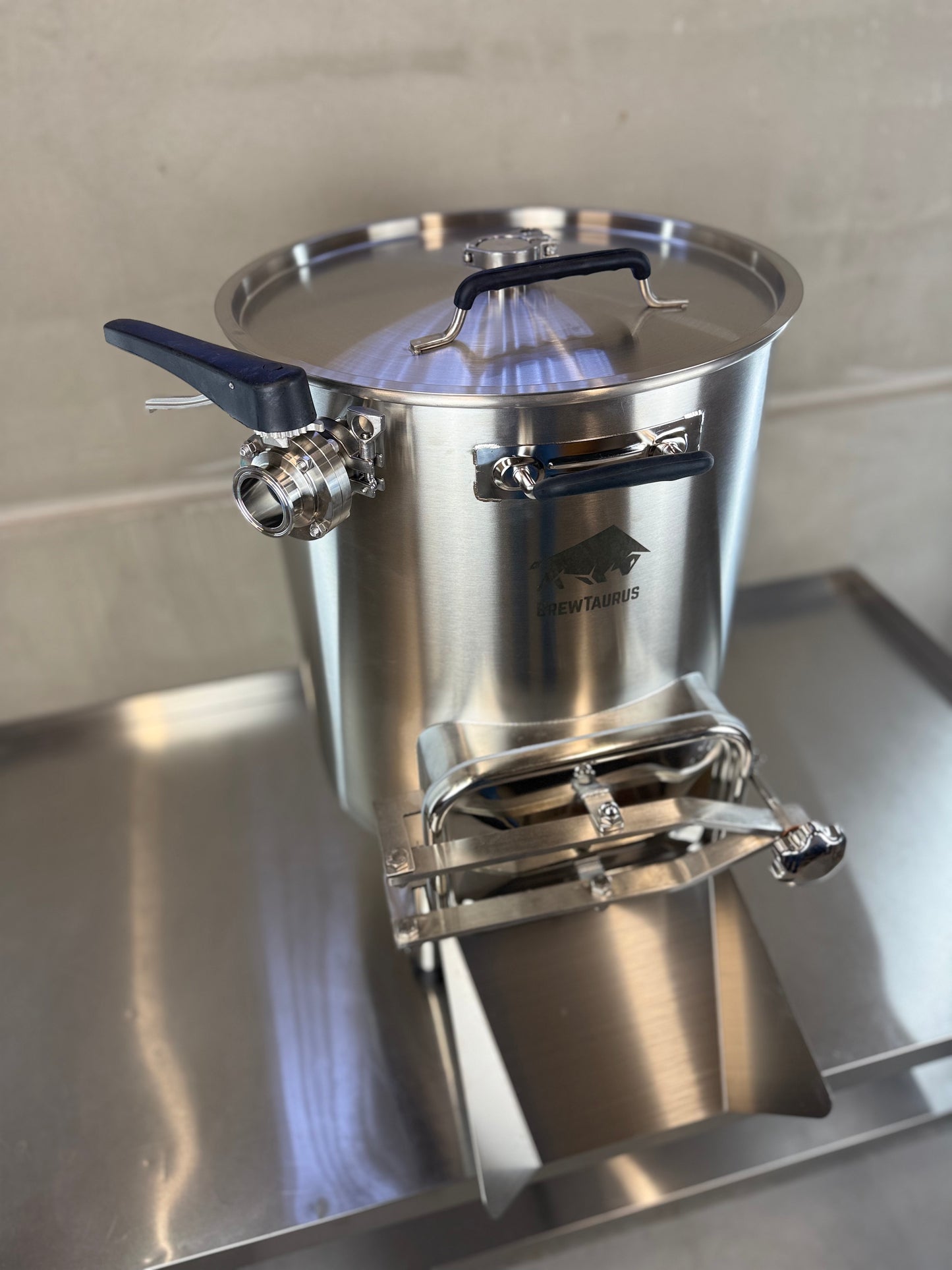 K80 Mash Tun - Complete Set (incl. valves & clamps)