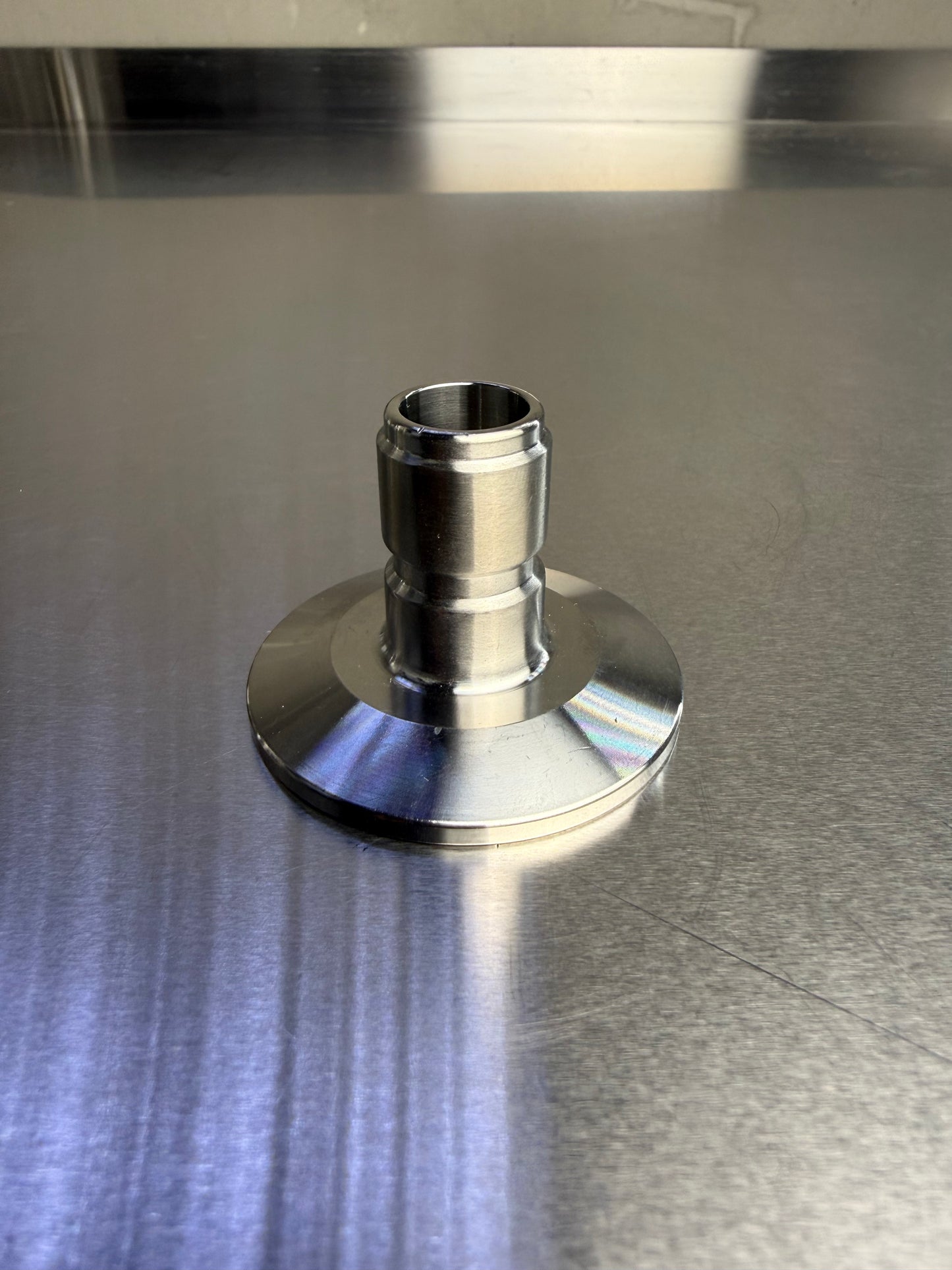 1.5 inch Tri-Clamp to 1/2 inch quick connect stainless steel adapter