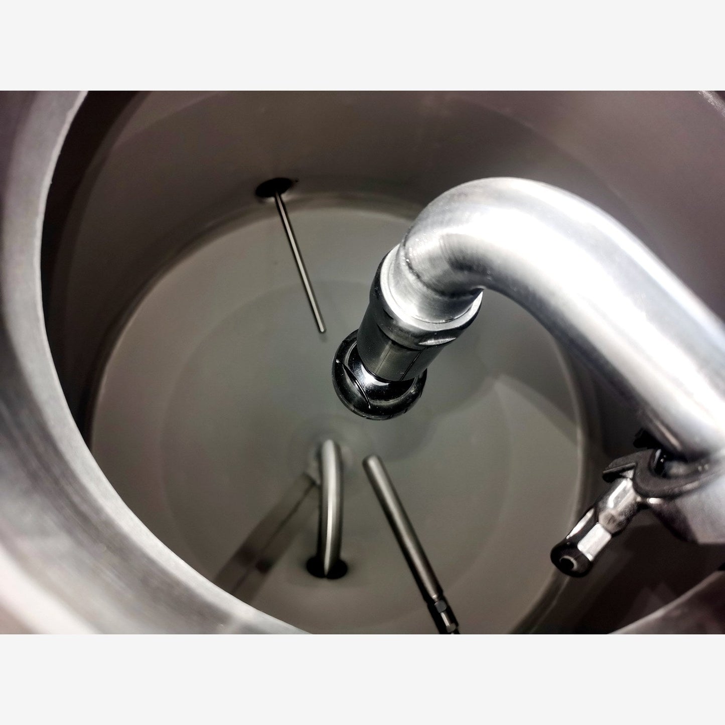 Interior of the BrewTaurus PRO conical fermenter with CIP spray arm