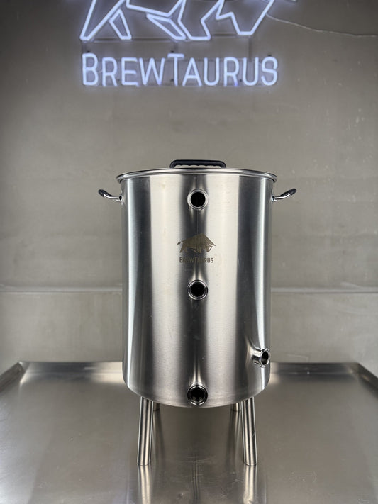 BrewTaurus K80 Boil Kettle — 93.3 L 304 stainless kettle with lid, 1.5" Tri-Clamp front ports and whirlpool port